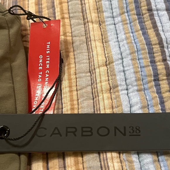 Carbon 38 V-Neck Longline Bra in Melt - Picture 6 of 6